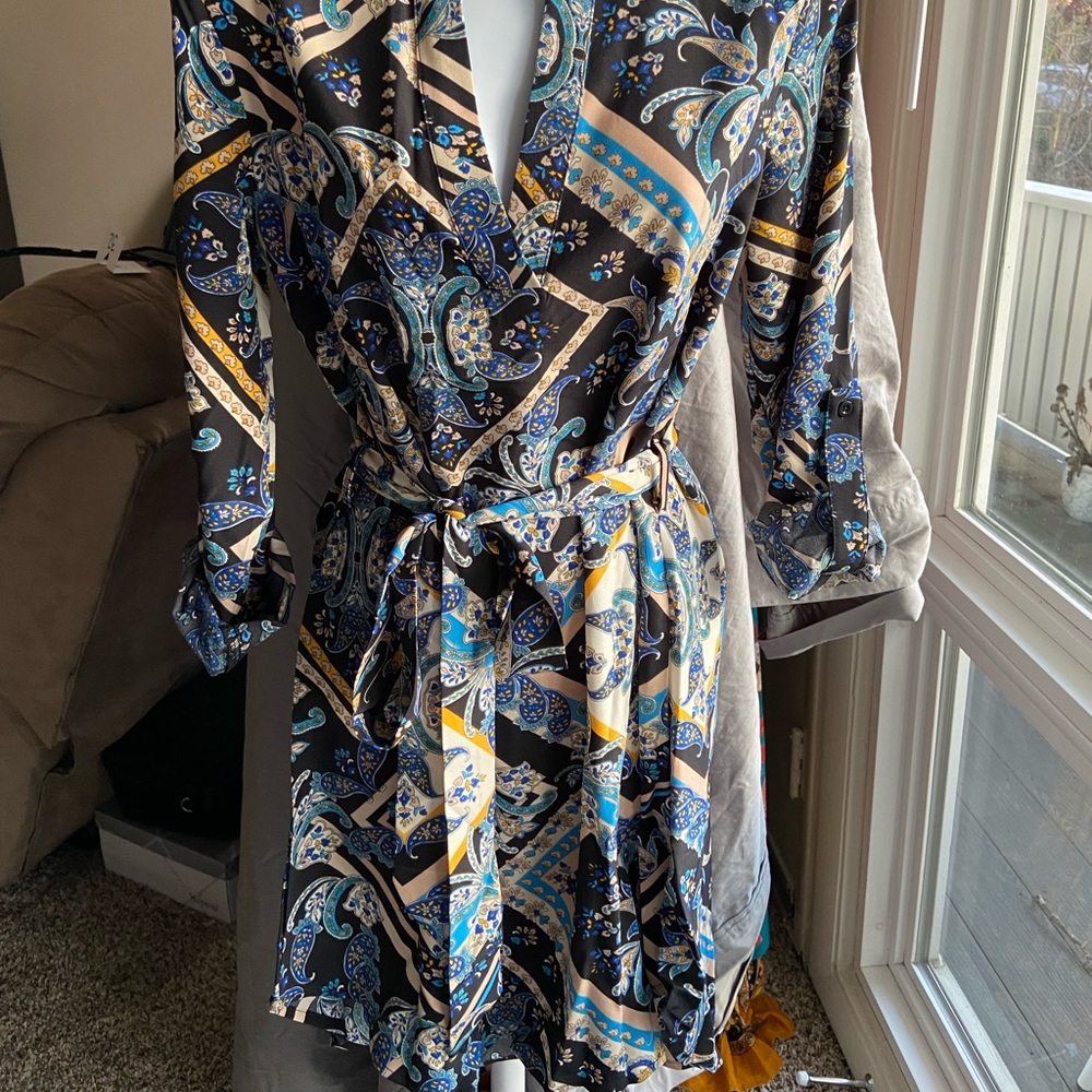 Shein Paisley work dress. Light comfortable material. - Picture 2 of 7